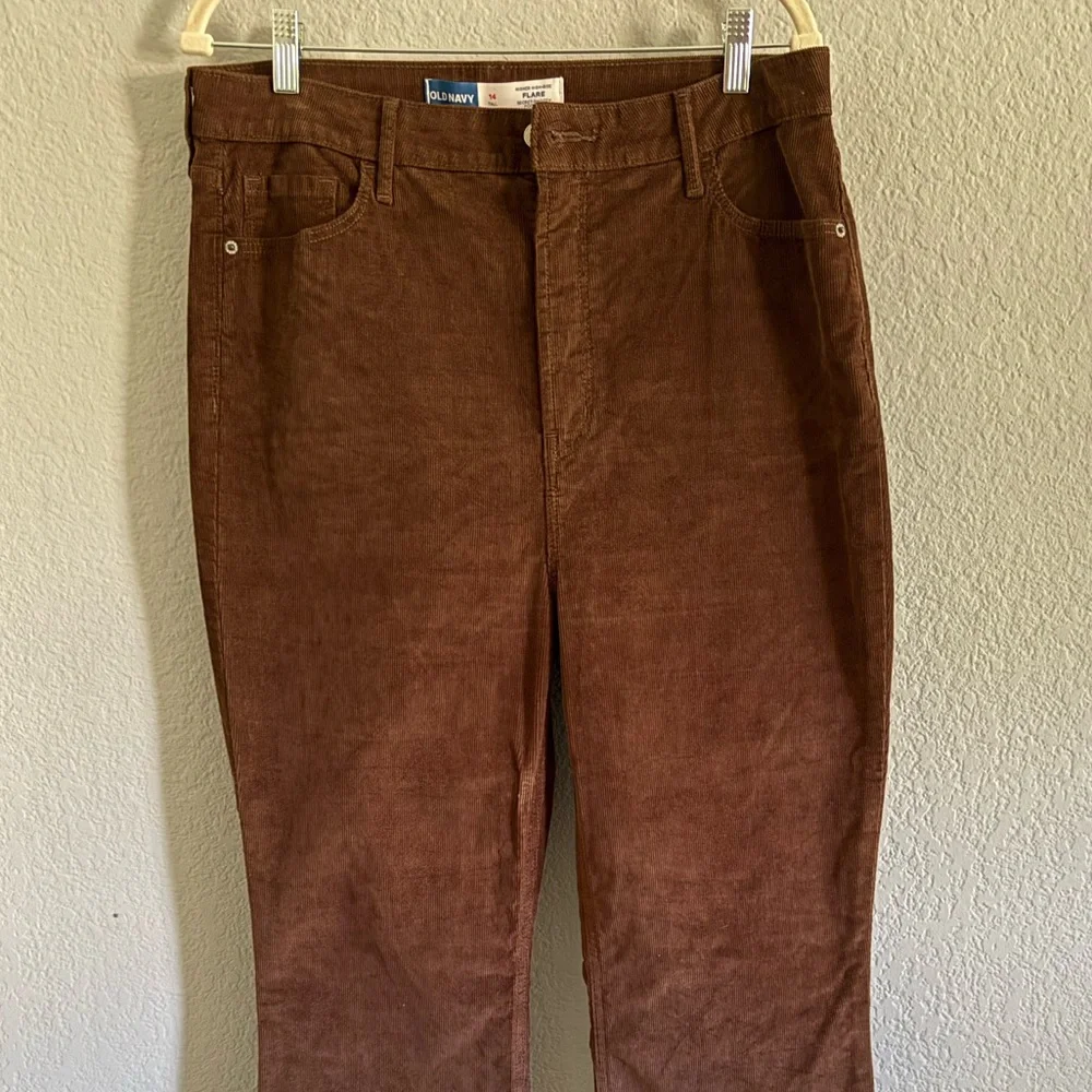 Old Navy Higher High-Rise Flare Corduroy Pants, brown, 14 Tall - Picture 4 of 9